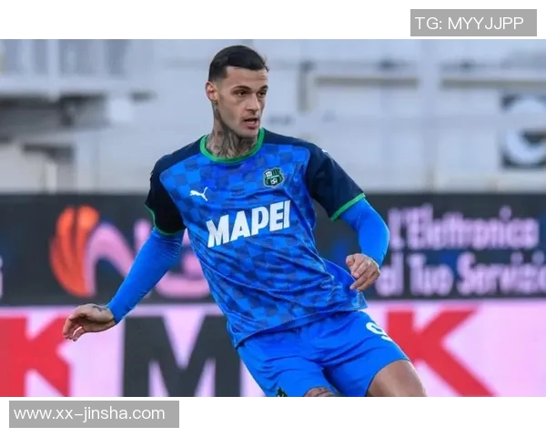 巴萨积极追求特温特年轻后卫尼斯塔德希望其放弃续约选择加盟 巴萨积极追求特温特年轻后卫尼斯塔德希望其放弃续约选择加盟